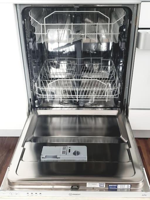 Appartement 140m2 Floorcentral Loft 24hr Self Check-in Tirana