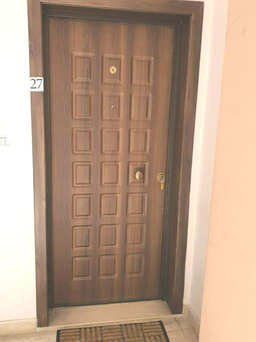 140m2 Floorcentral Loft 24hr Self Check-in Apartament Tirana